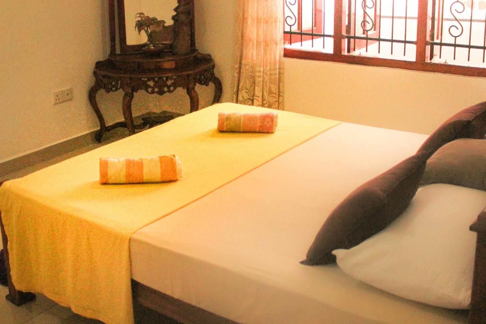 Golden Town Hostel Tangalle Exterior foto